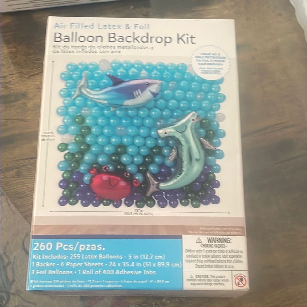 Amscan Blue and Red Balloon Backdrop Kit